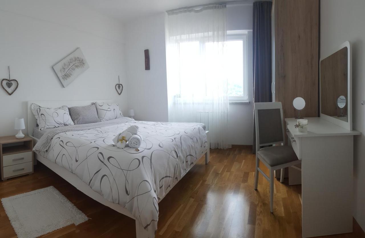 Fantasy Apartment Tuzla Exterior photo