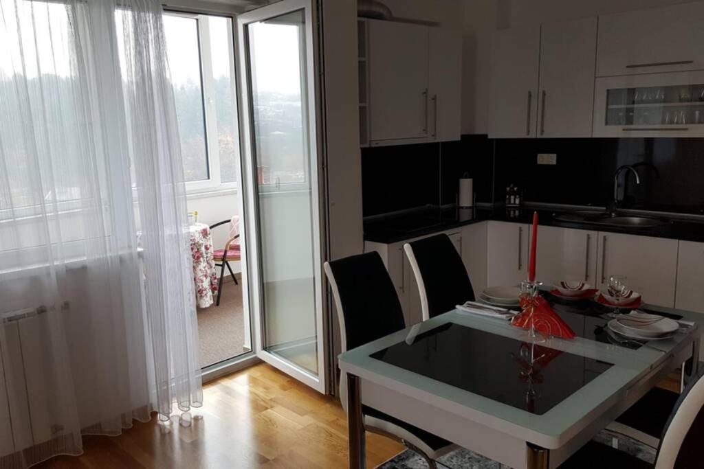 Fantasy Apartment Tuzla Exterior photo