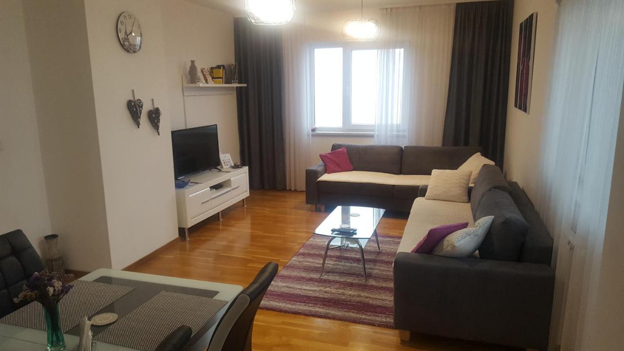 Fantasy Apartment Tuzla Exterior photo