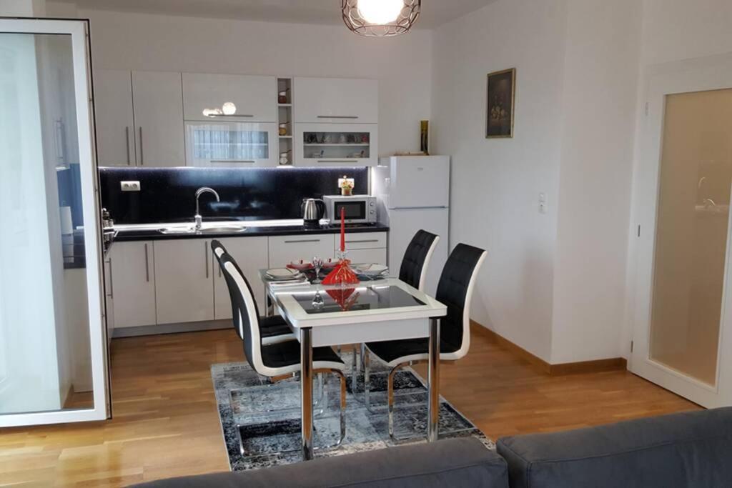 Fantasy Apartment Tuzla Exterior photo